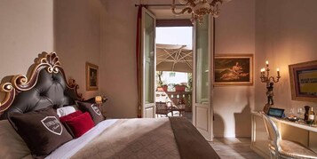 1 habitación, cubrecamas, minibar y caja de seguridad en la habitación 