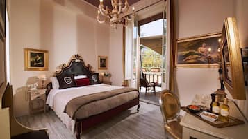 Couette en duvet d'oie, minibar, coffres-forts dans les chambres