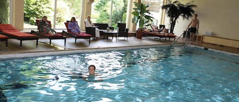 Indoor pool, pool loungers