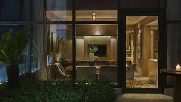 Premium bedding, down duvets, pillow-top beds, minibar