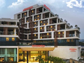 Premium bedding, down duvets, pillow-top beds, minibar