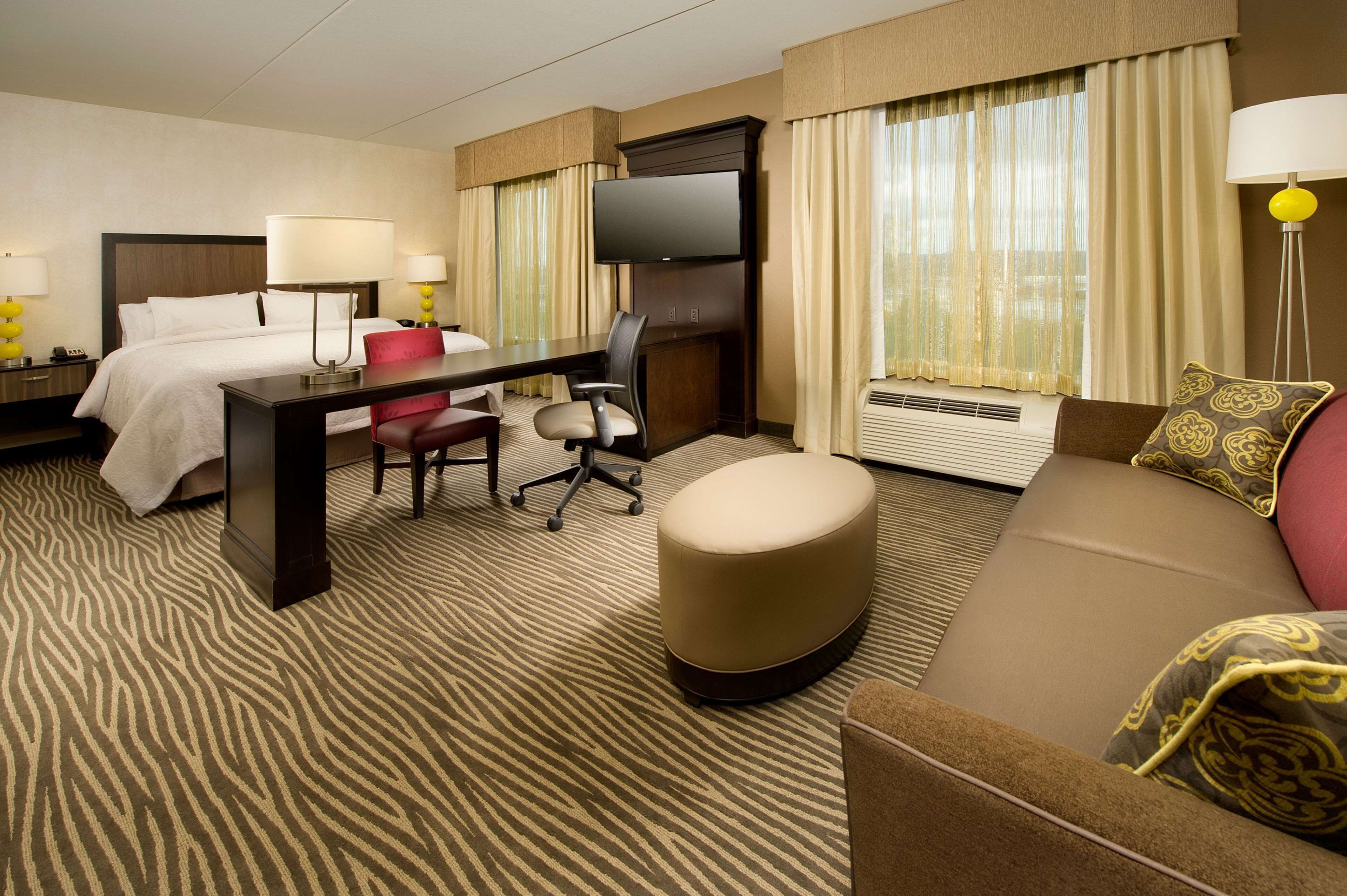Desk, blackout drapes, iron/ironing board, free WiFi
