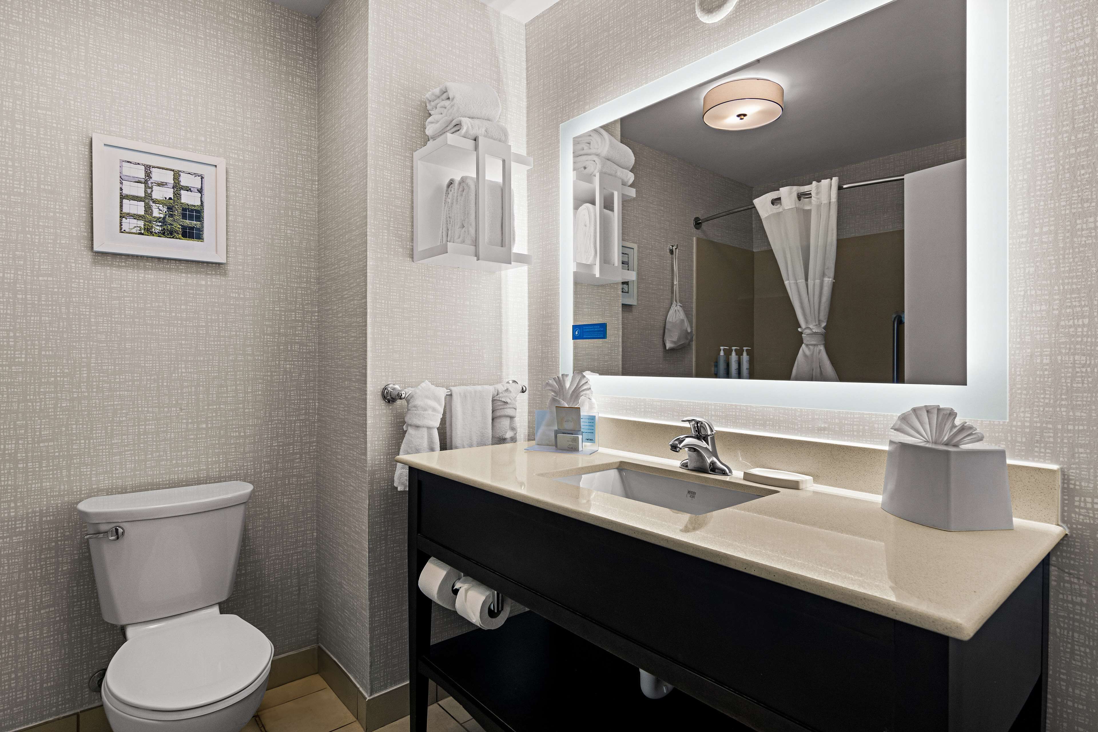 room, 2 queen beds, accessible, non smoking | bathroom | combined shower/bathtub, free toiletries, towels