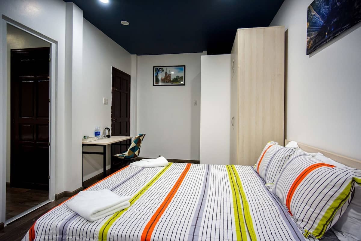 Minibar, in-room safe, desk, soundproofing