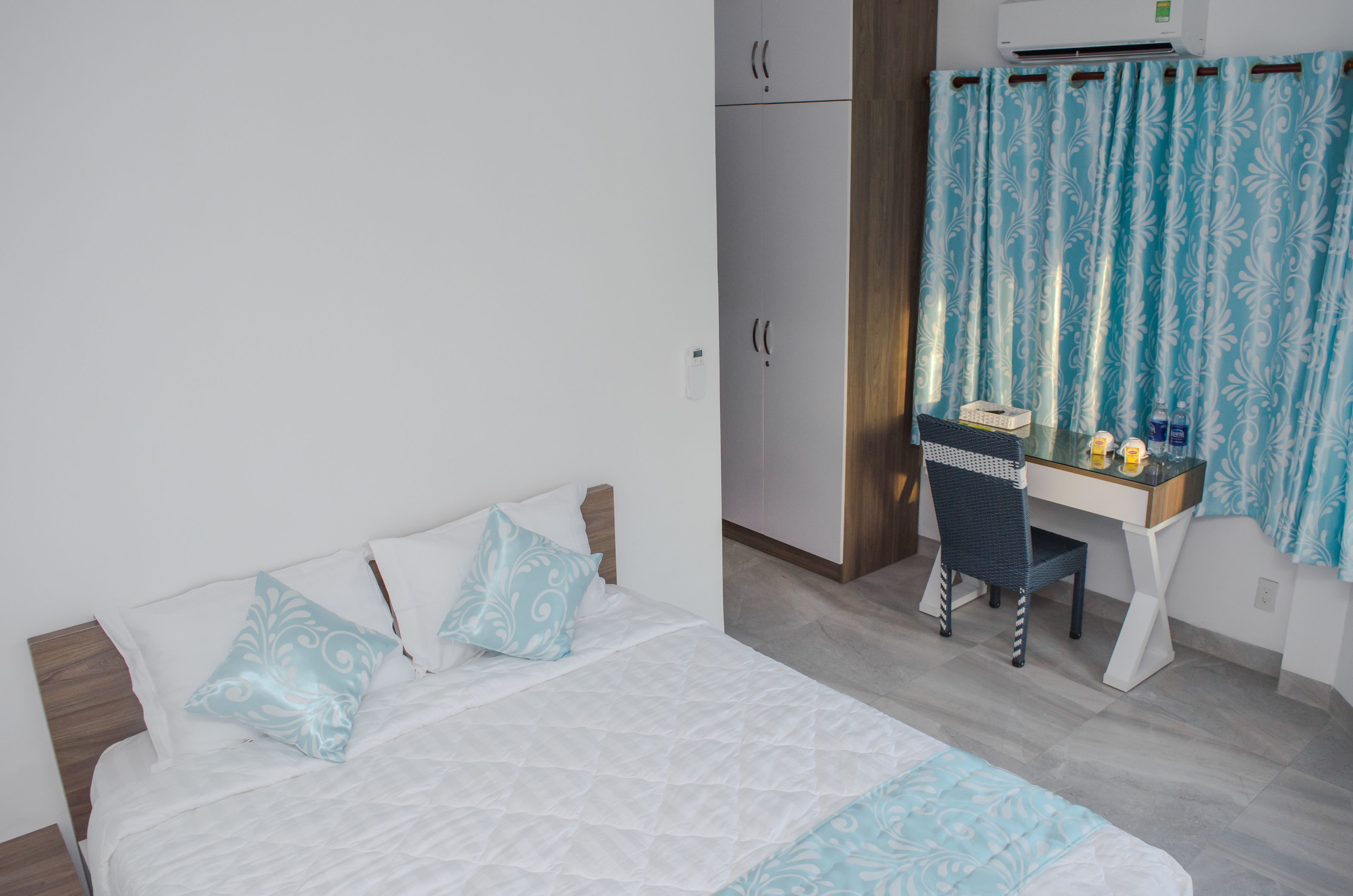 premier scandinavian double | minibar, in-room safe, desk, soundproofing