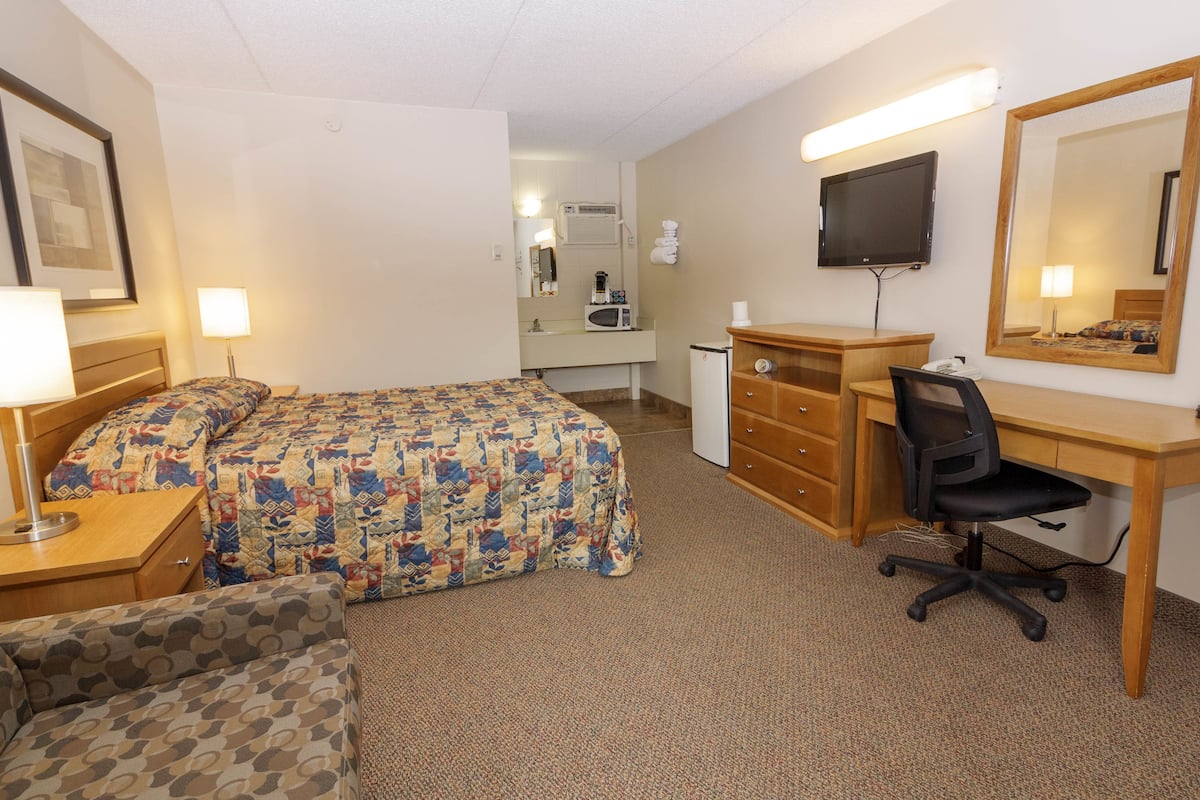 Standard Room, 1 Queen Bed | View from room
