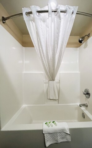 Double Room, 2 Double Beds, Kitchenette | Bathroom