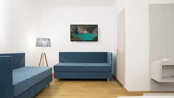 Quadruple Room (Smart) | Desk, soundproofing, cribs/infant beds, free WiFi