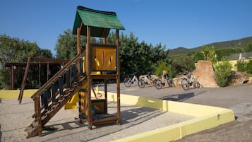 室外兒童遊樂區