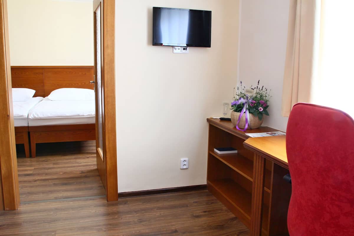Apartment | Desk, blackout drapes, soundproofing, rollaway beds