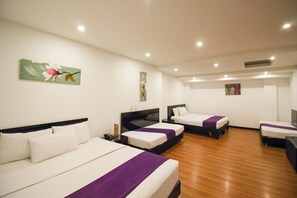 Caja de seguridad en la habitación, escritorio y wifi gratis 