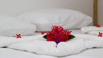 Premium bedding, in-room safe, individually decorated, desk