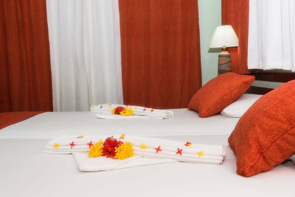 Premium bedding, in-room safe, individually decorated, desk