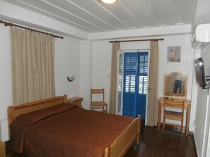 Soundproofing, free cots/infant beds, rollaway beds