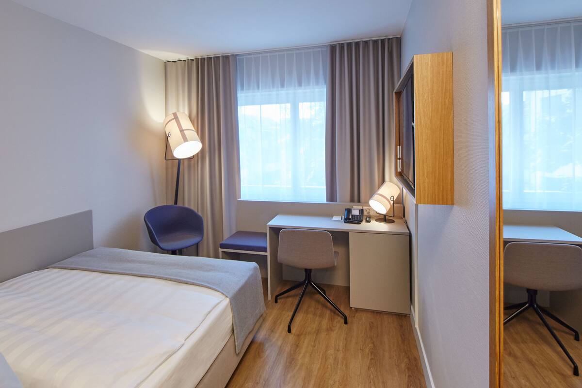 Business Room | Premium bedding, down duvets, free minibar, in-room safe