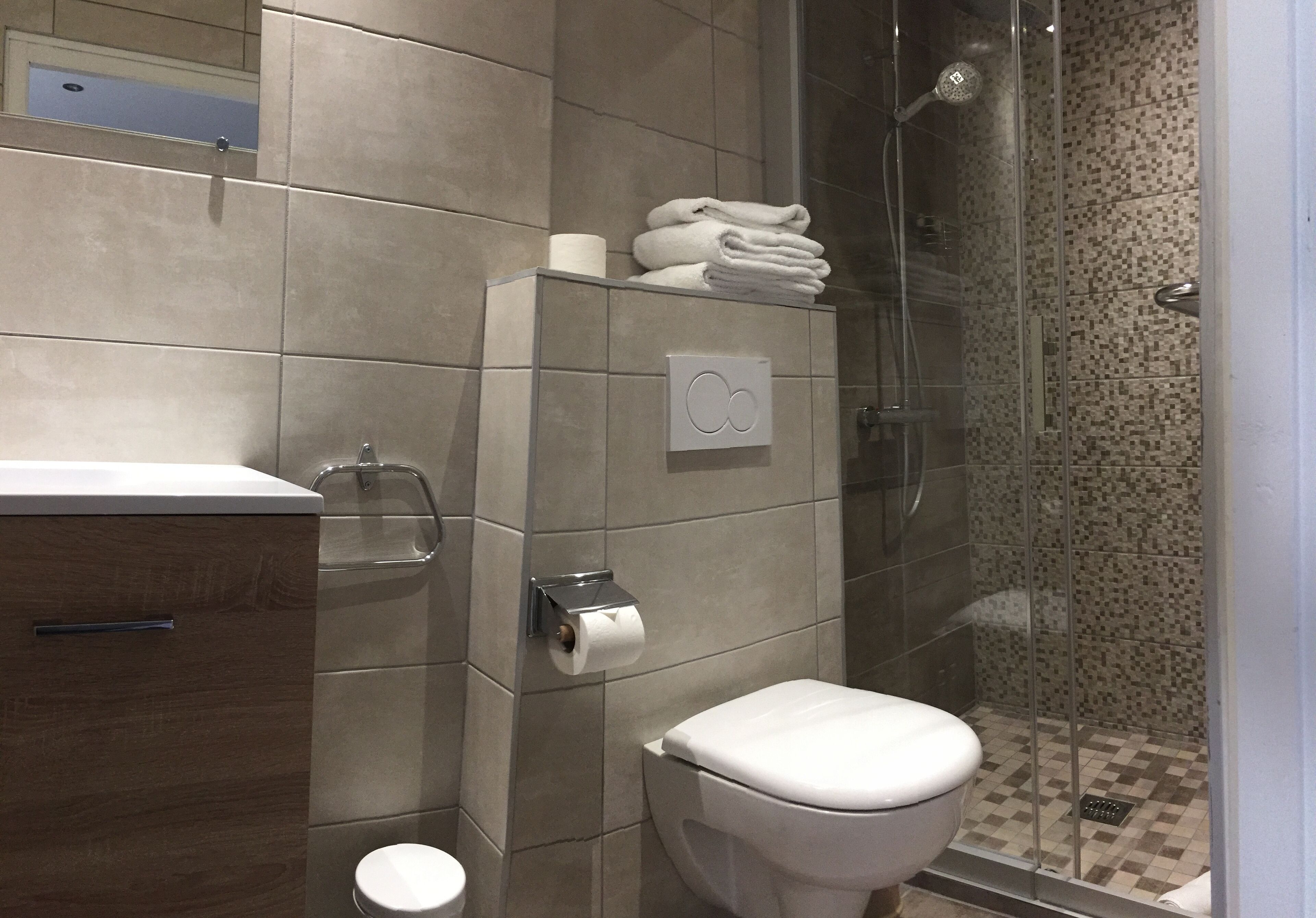 comfort double room | bathroom | hair dryer, towels