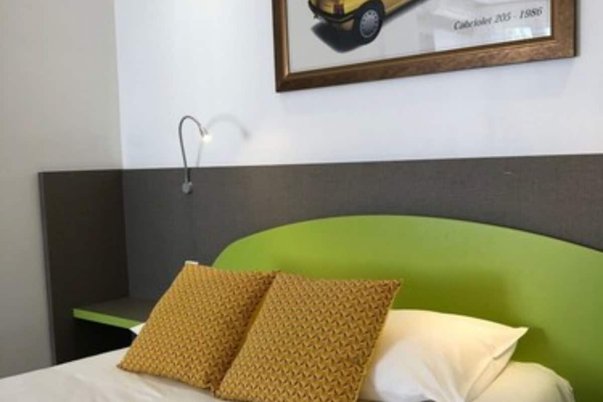 Comfort Double Room | Desk, iron/ironing board, free WiFi, bed sheets