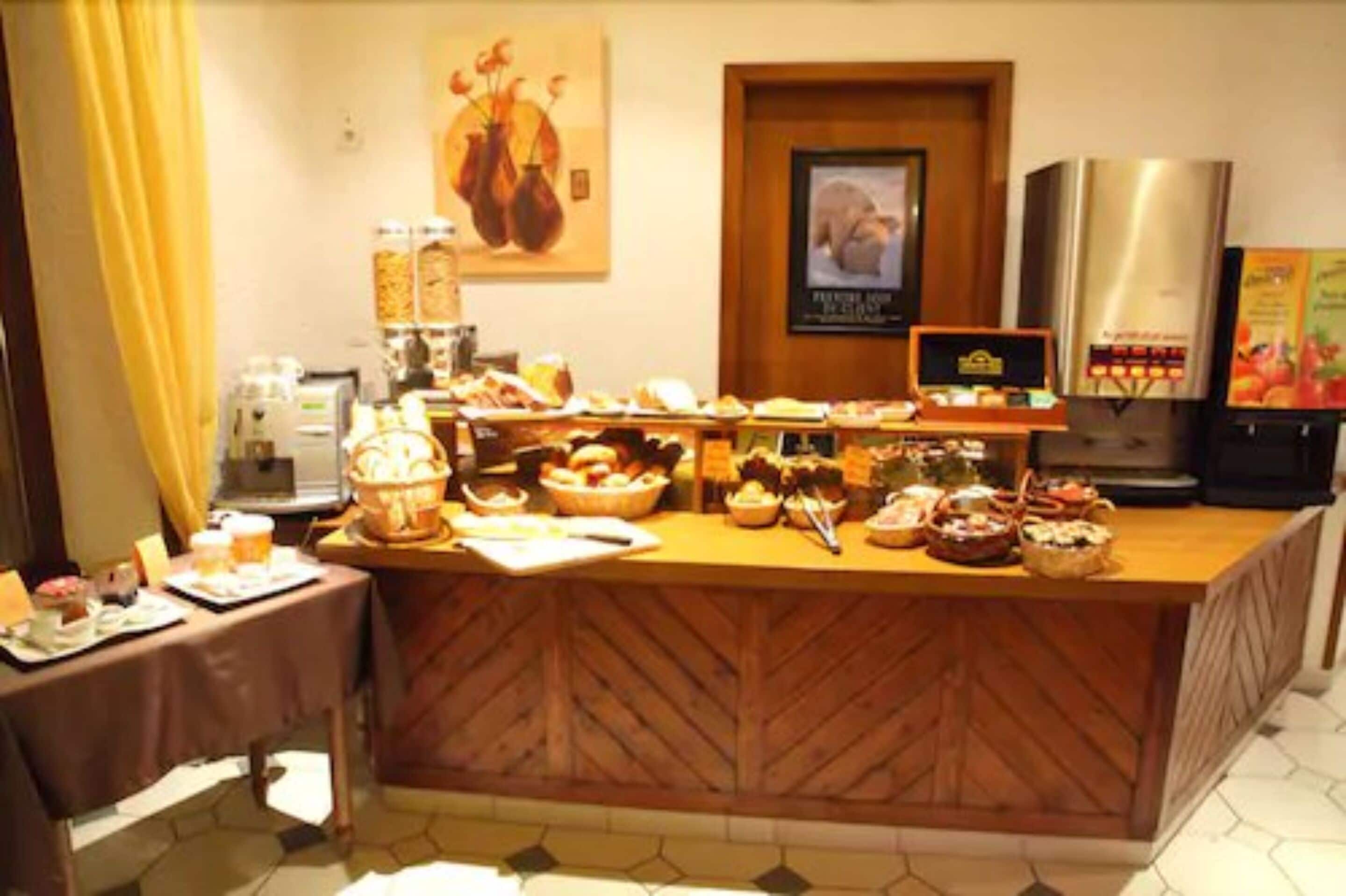 daily buffet breakfast (eur 14.90 per person)