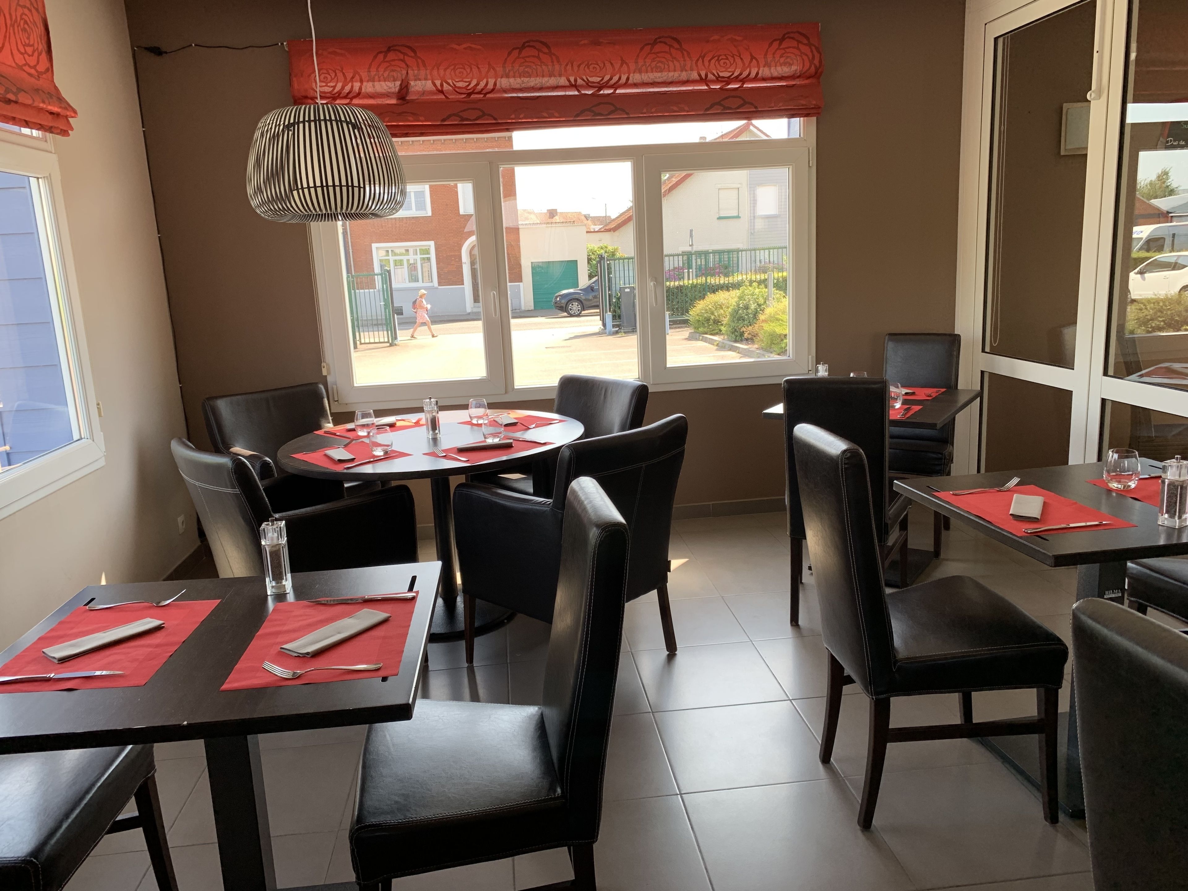 breakfast, lunch, dinner served; french cuisine