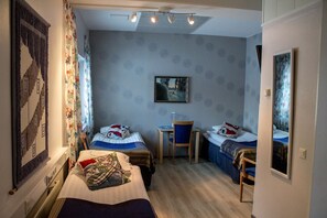 Chambre Triple Standard | Chambres insonorisées, fer et planche à repasser, Wi-Fi gratuit