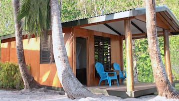 Beachfront Queen Bure | Terrace/patio
