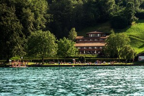 Property grounds - Seehotel Jaegerhof Hubertus (Spiez)