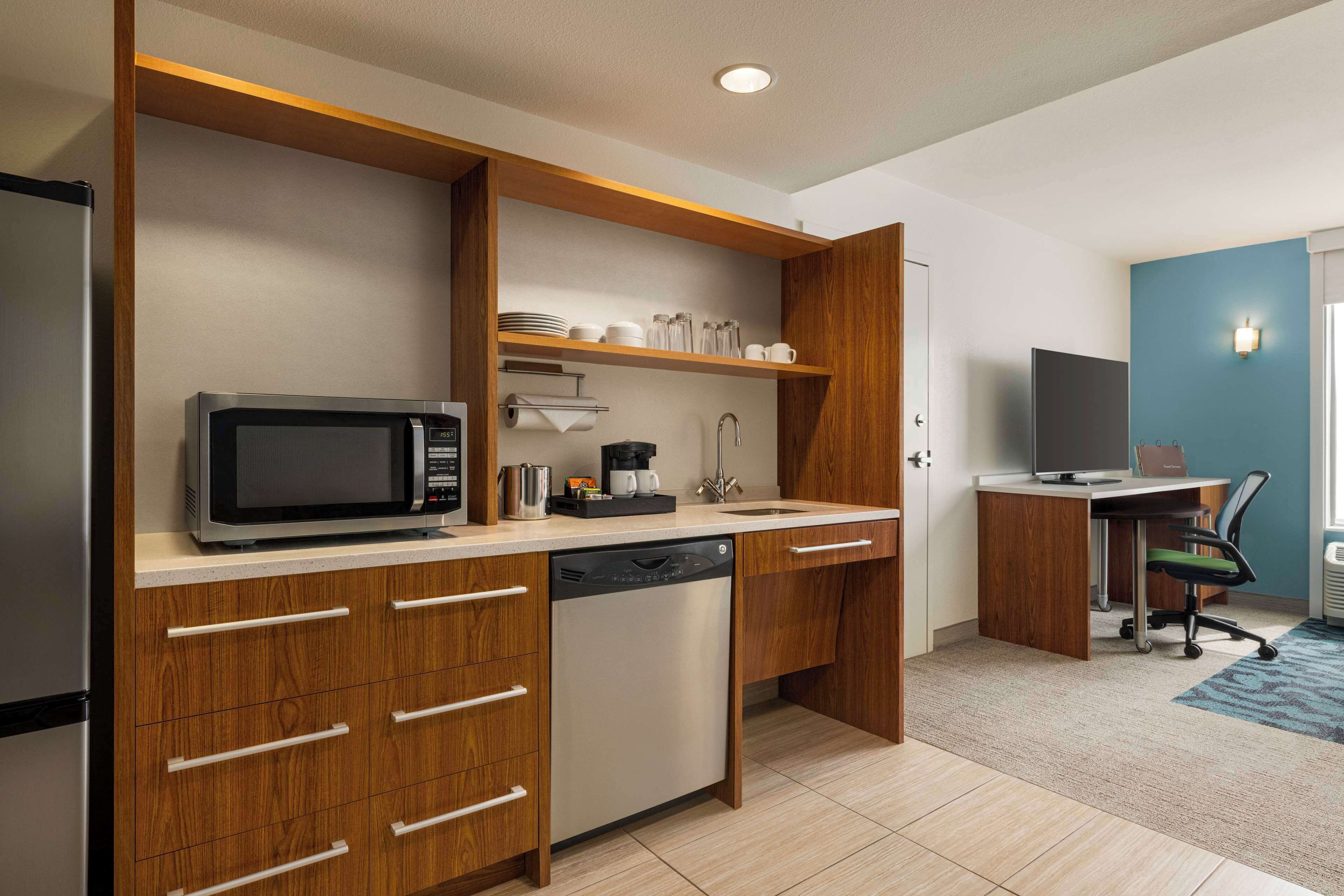 suite, 1 queen bed | private kitchen | full-sized fridge, microwave, dishwasher, coffee/tea maker