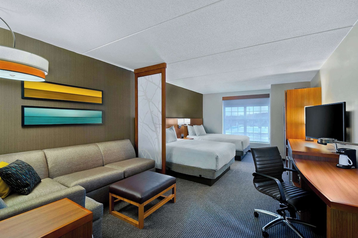 Room, 2 Queen Beds | Premium bedding, desk, laptop workspace, blackout drapes