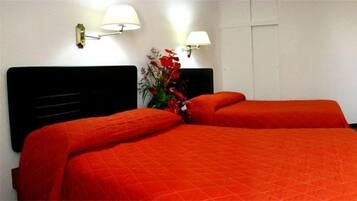 Hypo-allergenic bedding, down comforters, pillowtop beds, minibar