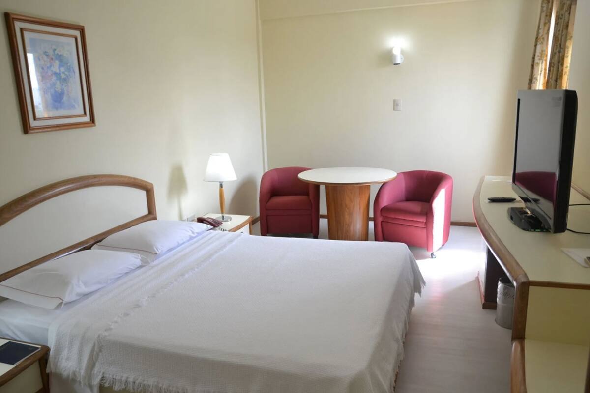 Minibar, desk, free WiFi