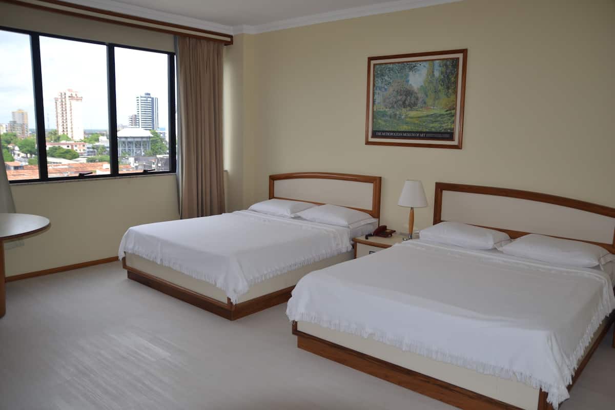 Kamar Superior, 2 Tempat Tidur Queen | Minibar, meja kerja, dan Wi-Fi gratis