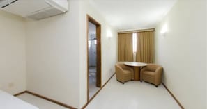 Suite Superior | Frigobar, escrivaninha, Wi-Fi de cortesia