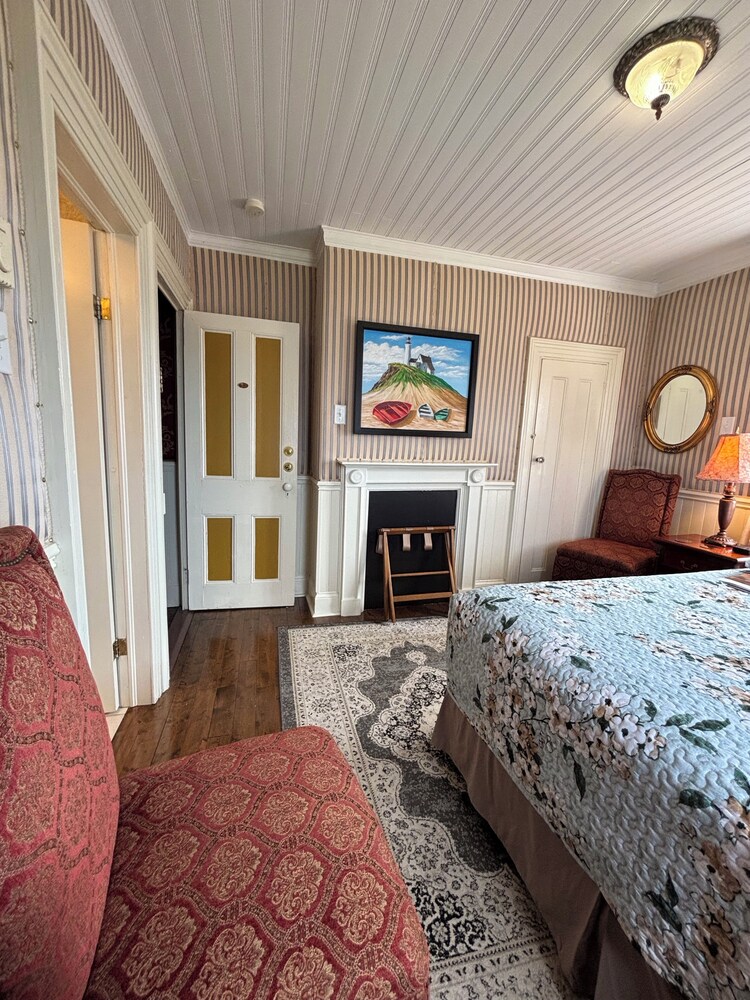 George House Heritage Bed and Breakfast by null