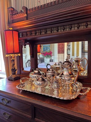 Breakfast area - George House Heritage B&B (Dildo)