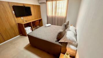 Kahden hengen standard-huone | Minibaari, työpöytä, kannettavalle tietokoneelle sopiva työtila