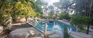 Kolam renang