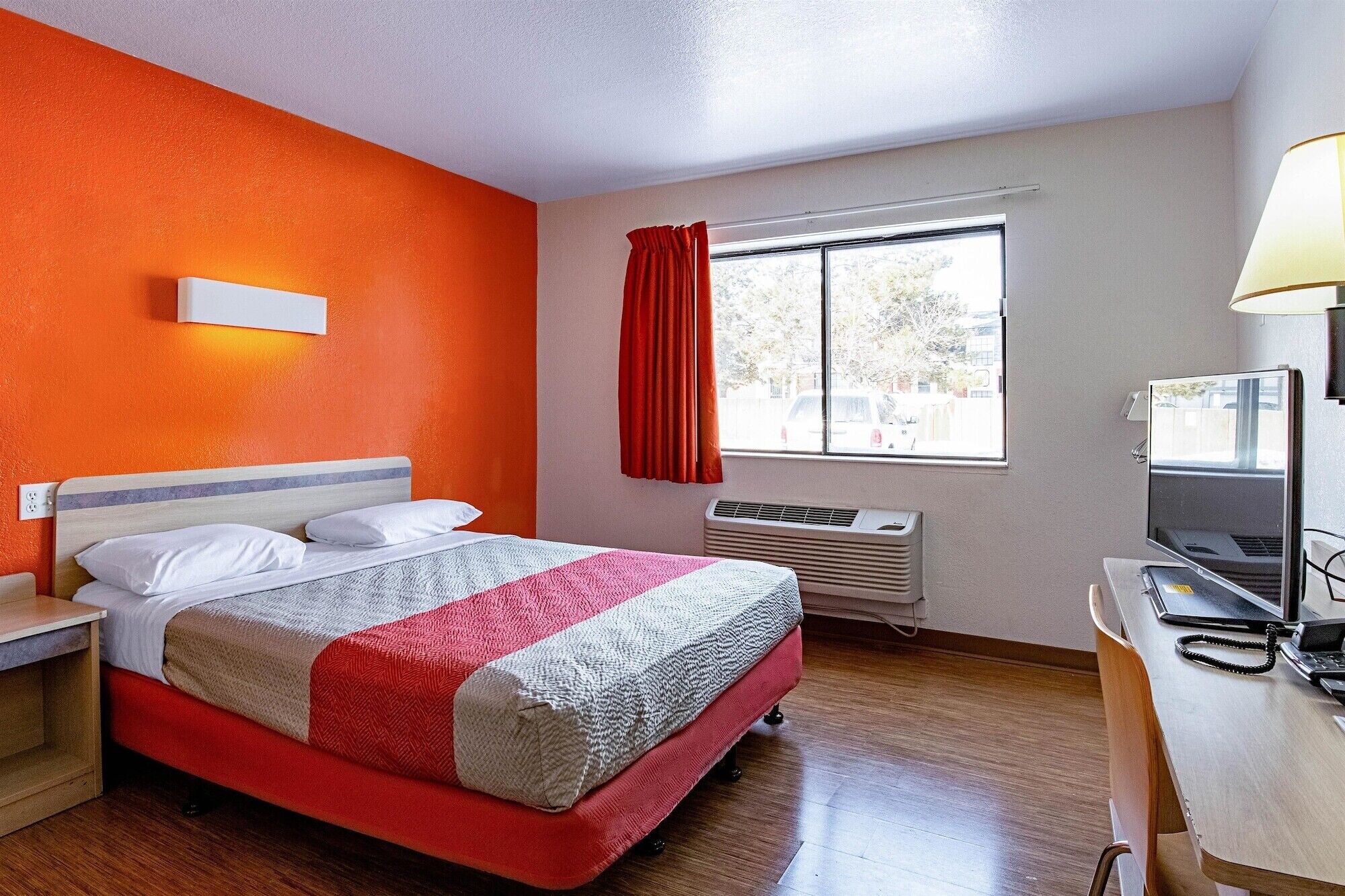 Photo - Motel 6-Palatine, IL - Chicago Northwest