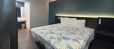 Skrivbord, mörkläggningsgardiner, gratis wi-fi och sängkläder