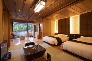 Premium bedding, down duvets, in-room safe, desk - Kyoto Uji Hanayashiki Ukifune-en (Uji)