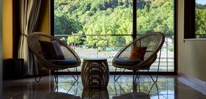 LED TV - Kyoto Uji Hanayashiki Ukifune-en (Uji)