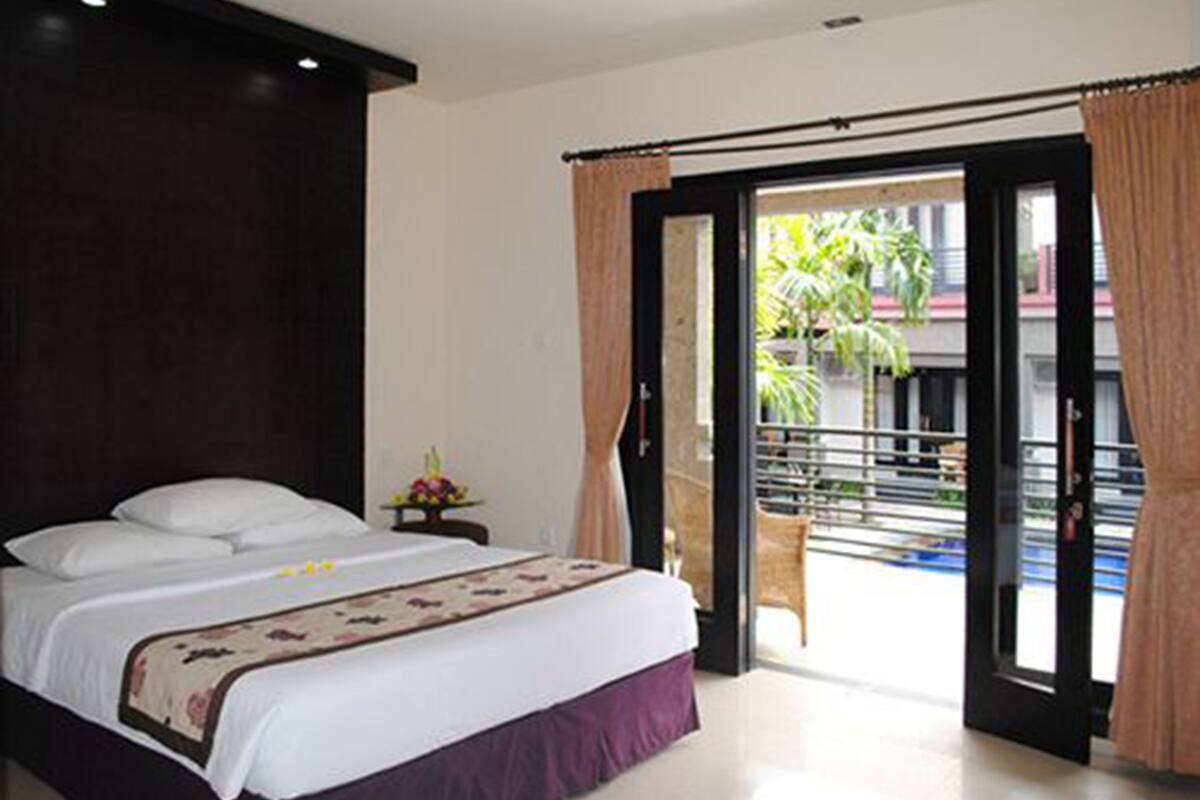 in-room safe, free wifi