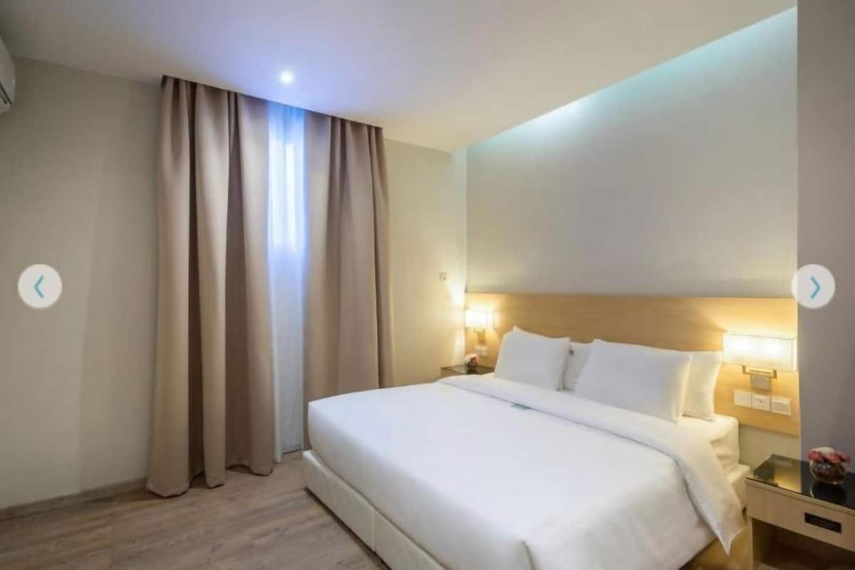 In-room safe, soundproofing, iron/ironing board (on request)
