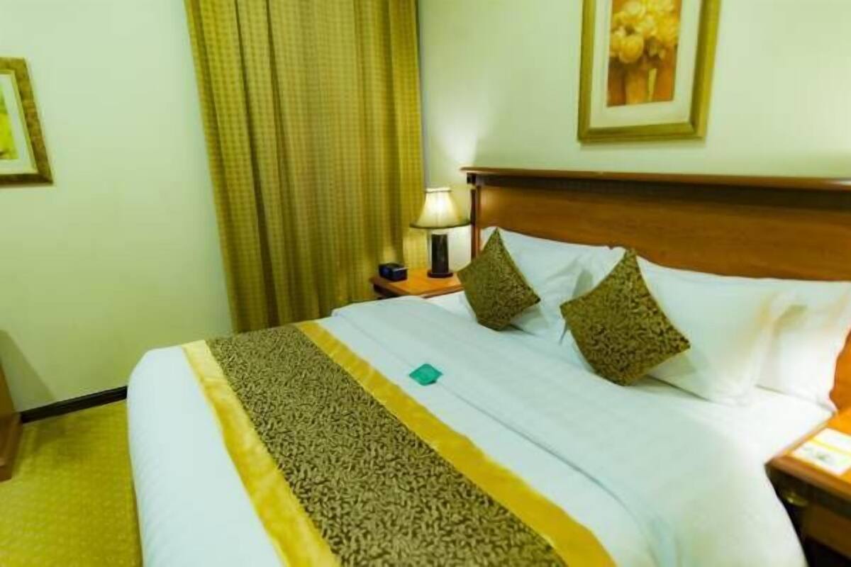 In-room safe, rollaway beds, free WiFi