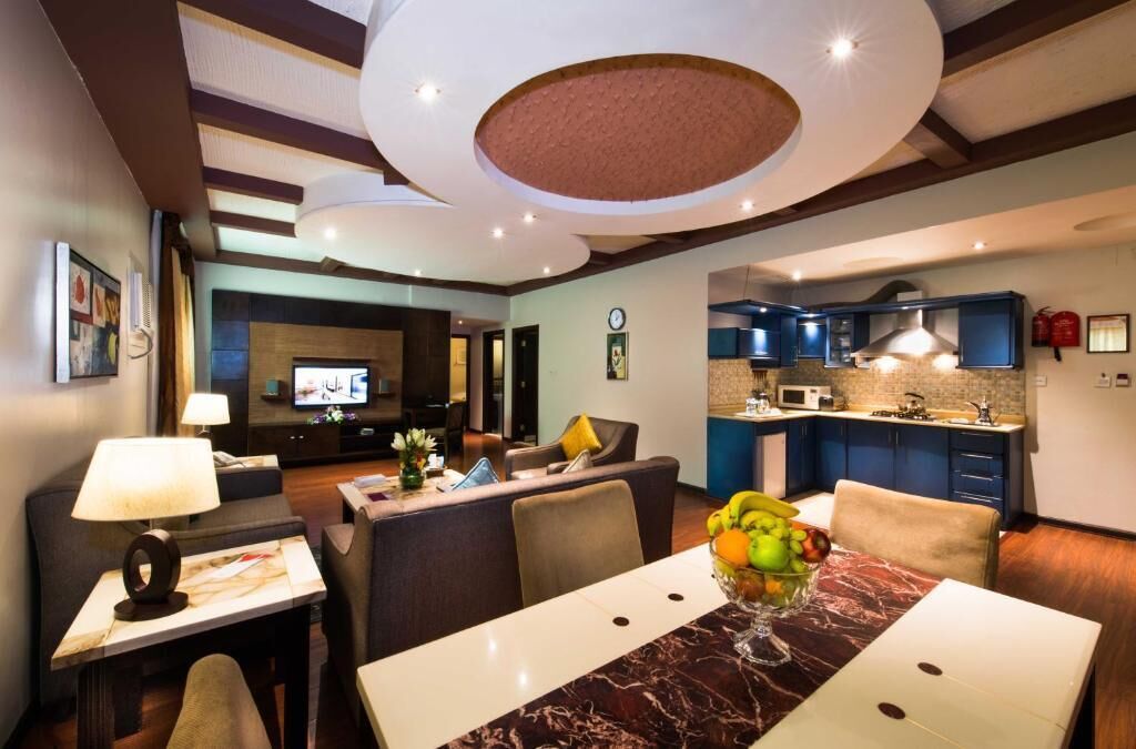 Executive Suite, 2 Bedrooms (With 2 Bathrooms) | Living area | TV