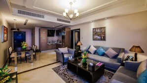 Ảnh chưa phân loại, 2 trong số 35 ảnh, nút