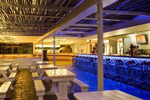 5 barer/lounger, bar ved poolen, strandbar