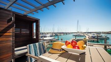 Marina 2 Bedroom Apartment | Terrace/patio