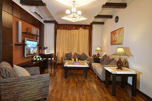 Flat-screen TV - Boudl Al Malaz (Riyadh)