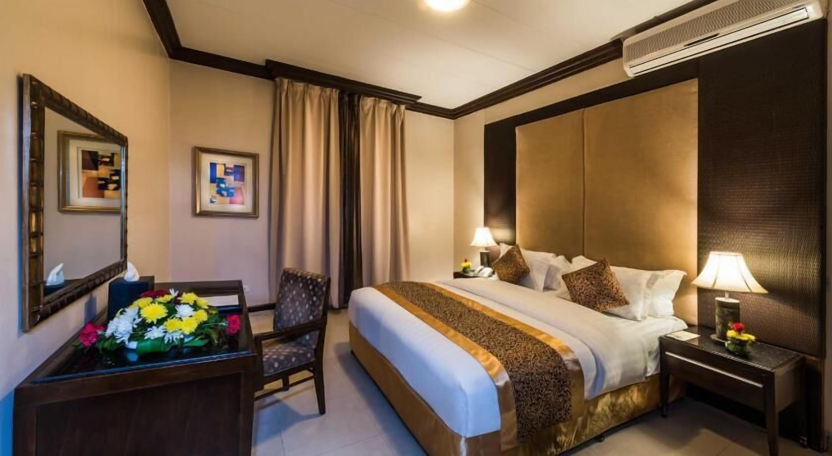 Minibar, in-room safe, rollaway beds, free WiFi