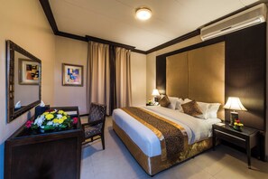 Minibar, in-room safe, rollaway beds, free WiFi